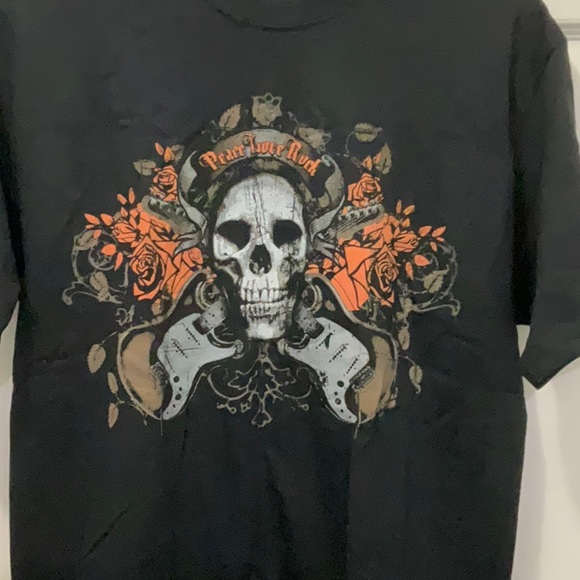 Hanes Skull and Roses Print Shirt - Picture 3 of 4